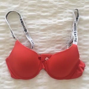 VS Lightly Lined T-Shirt Demi Bra